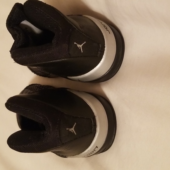 Baby Jordan OG 17s - Picture 4 of 5